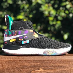 Nike Air Zoom UNVRS Flyease Basketball Shoes